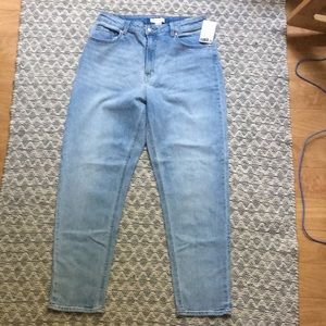 Slim high ankle mom jeans